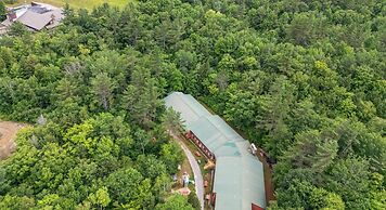 Evergreen Valley Inn by Coolvacay