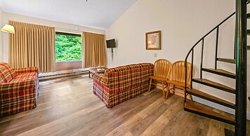 Evergreen Valley Inn by Coolvacay