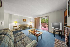 Evergreen Valley Inn by Coolvacay