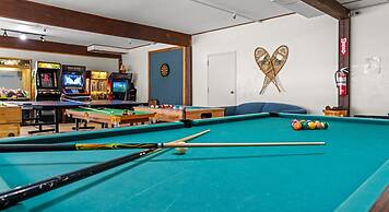 Evergreen Valley Inn by Coolvacay