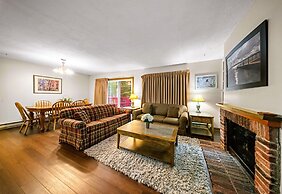 Evergreen Valley Inn by Coolvacay