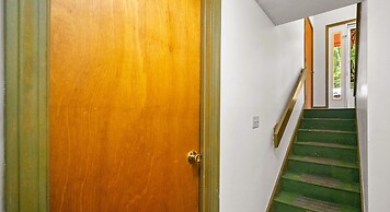 Evergreen Valley Inn by Coolvacay