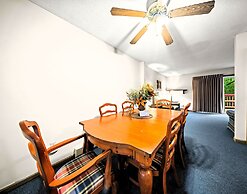 Evergreen Valley Inn by Coolvacay