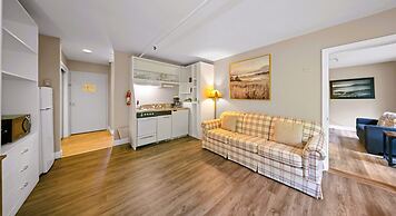 Evergreen Valley Inn by Coolvacay