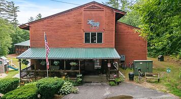 Evergreen Valley Inn by Coolvacay