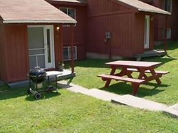 Evergreen Valley Inn