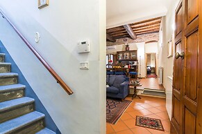 Florence Ariento Romantic Apartment