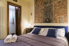 Florence Ariento Romantic Apartment