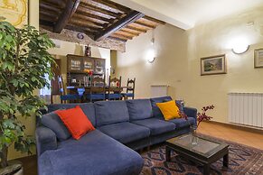 Florence Ariento Romantic Apartment