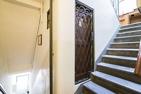 Florence Ariento Romantic Apartment