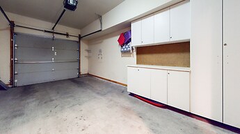 Snowcreek V 933 Bright and Spacious, Private BBQ, Washer Dryer, Pet-Fr