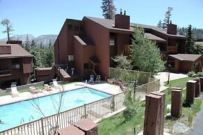 Mammoth Ski & Racquet Club #4 1 Bedroom Condo by RedAwning