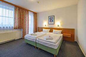 Hotel Rostock West im Kritzmow Park