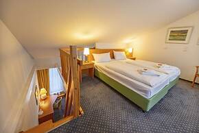 Hotel Rostock West im Kritzmow Park