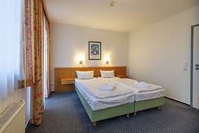 Hotel Rostock West im Kritzmow Park