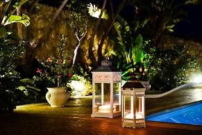 Villa Kete Deluxe Rooms