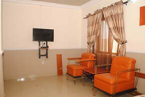 Aquatic Suites & Lounge