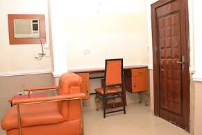 Aquatic Suites & Lounge