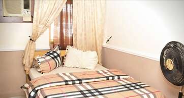 Aquatic Suites & Lounge