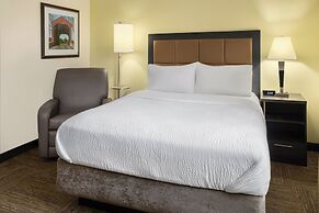 Candlewood Suites Chester - Philadelphia International Airport, an IHG