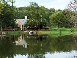 BarDew Valley Inn