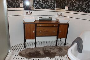 BarDew Valley Inn