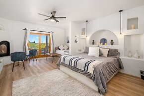 Sirena Vineyard Resort