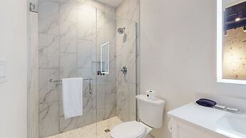 Studio 154 Luxury Hotel