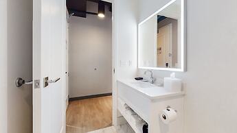 Studio 154 Luxury Hotel