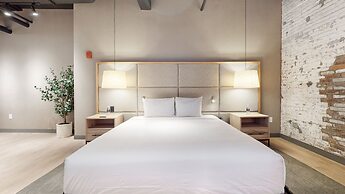 Studio 154 Luxury Hotel