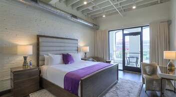 Studio 154 Luxury Hotel