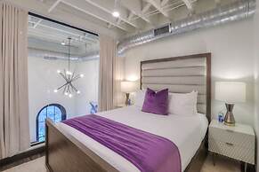 Studio 154 Luxury Hotel