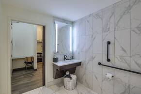 Studio 154 Luxury Hotel