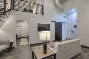 Studio 154 Luxury Hotel