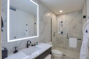 Studio 154 Luxury Hotel