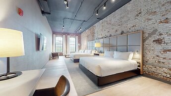 Studio 154 Luxury Hotel