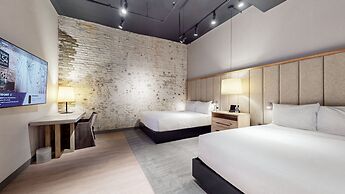 Studio 154 Luxury Hotel