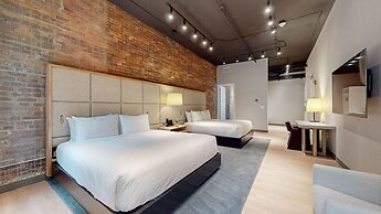 Studio 154 Luxury Hotel