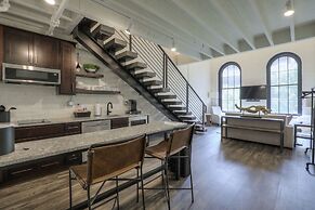 Studio 154 Luxury Hotel