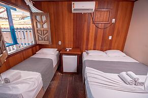 Amendoeira Praia Hotel