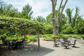 Stonecroft Inn