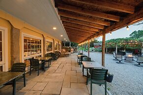 Stonecroft Inn