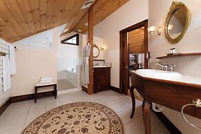 Stonecroft Inn