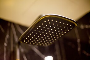 GLOW Sukhumvit 5 by Centropolis