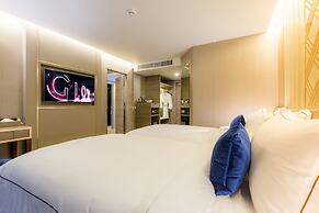 GLOW Sukhumvit 5 by Centropolis