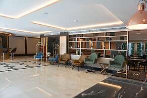 GLOW Sukhumvit 5 by Centropolis