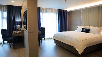 GLOW Sukhumvit 5 by Centropolis