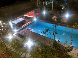 Villa Jaran Jingkrak - Hostel