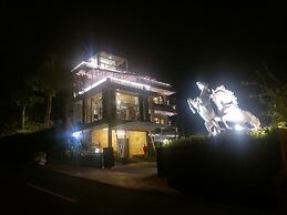 Villa Jaran Jingkrak - Hostel