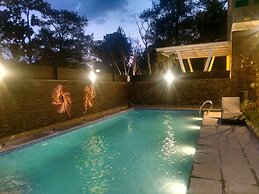 Villa Jaran Jingkrak - Hostel